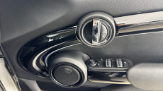 MINI Hatchback 1.5 Cooper Classic 5dr Auto Petrol Hatchback